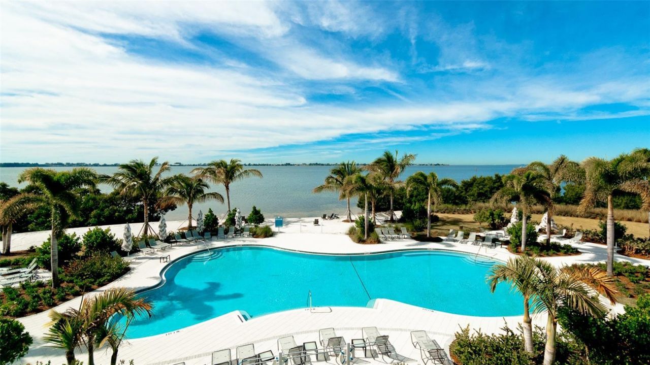 379 Aruba Circle , Unit 303, Bradenton, FL 34209 Photo