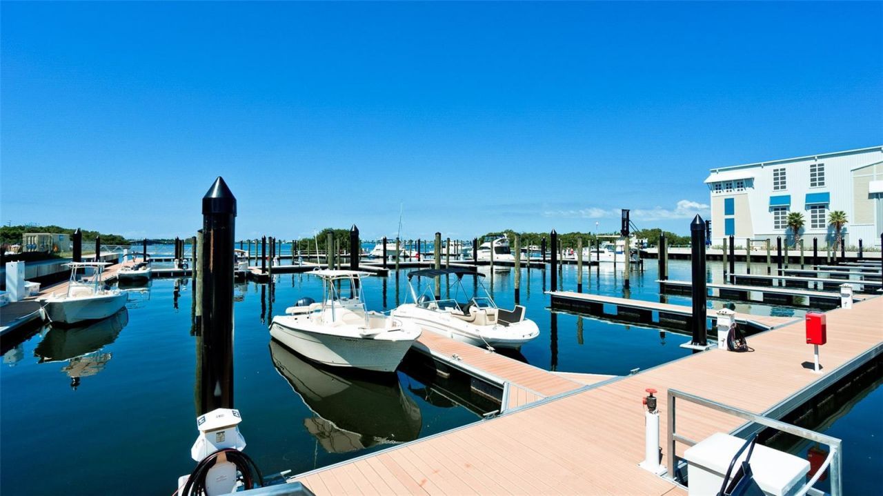 379 Aruba Circle , Unit 303, Bradenton, FL 34209 Photo