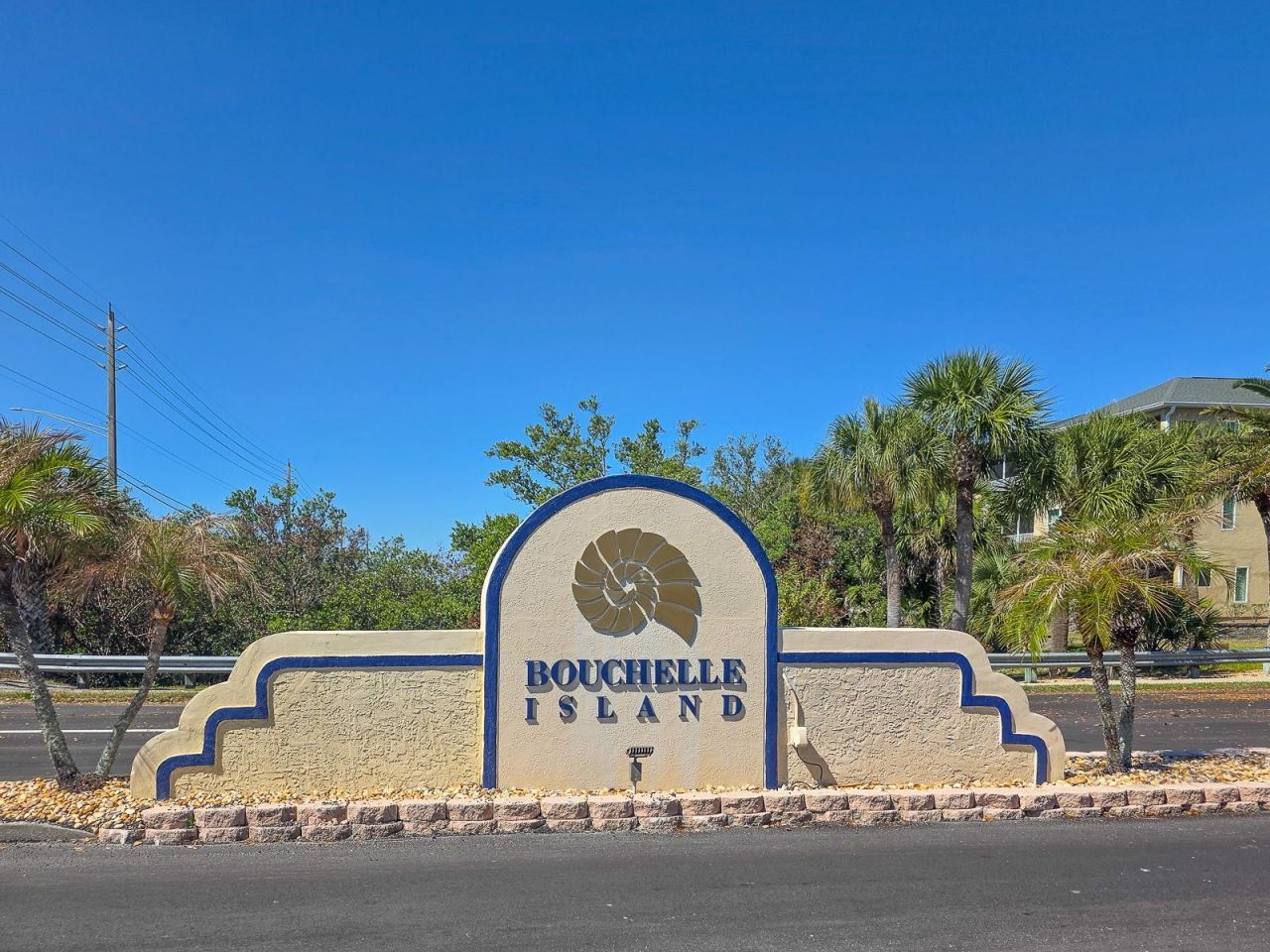 460 Bouchelle Drive, Unit 201, New Smyrna Beach, FL 32169 Photo