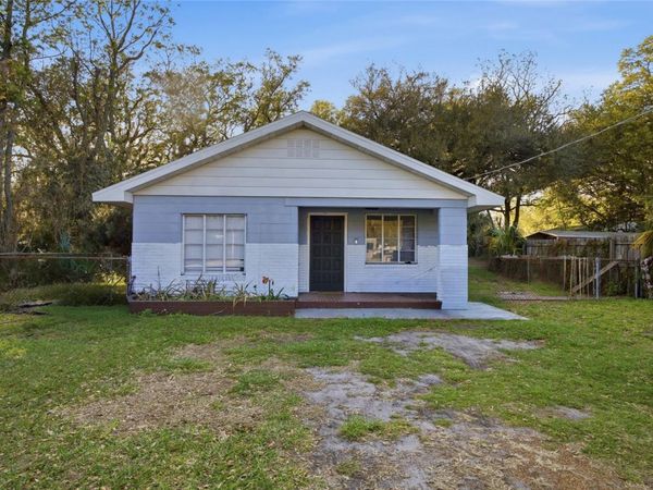 907 CENTER STREET , PLANT CITY, FL 33563