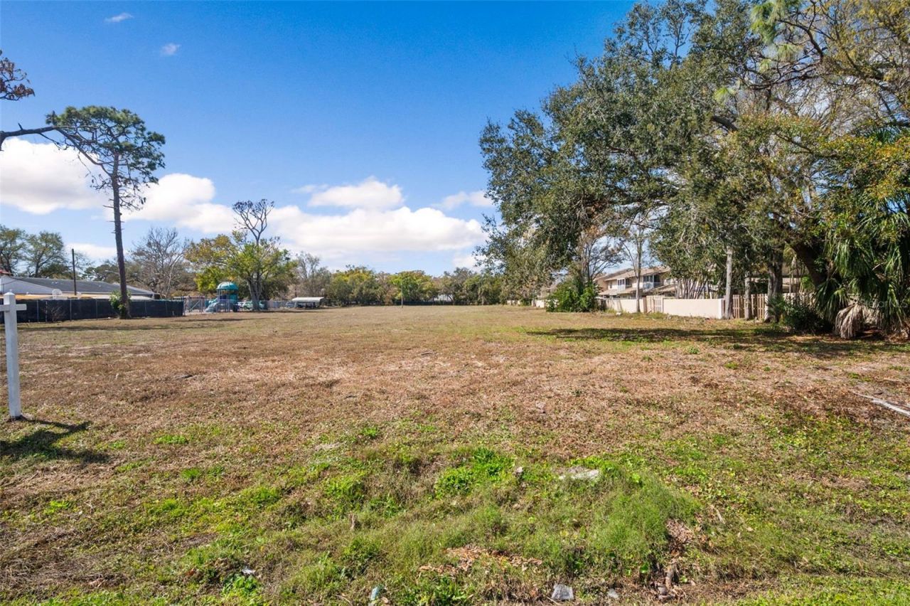 9530 Starkey Road, Seminole, FL 33777 Photo