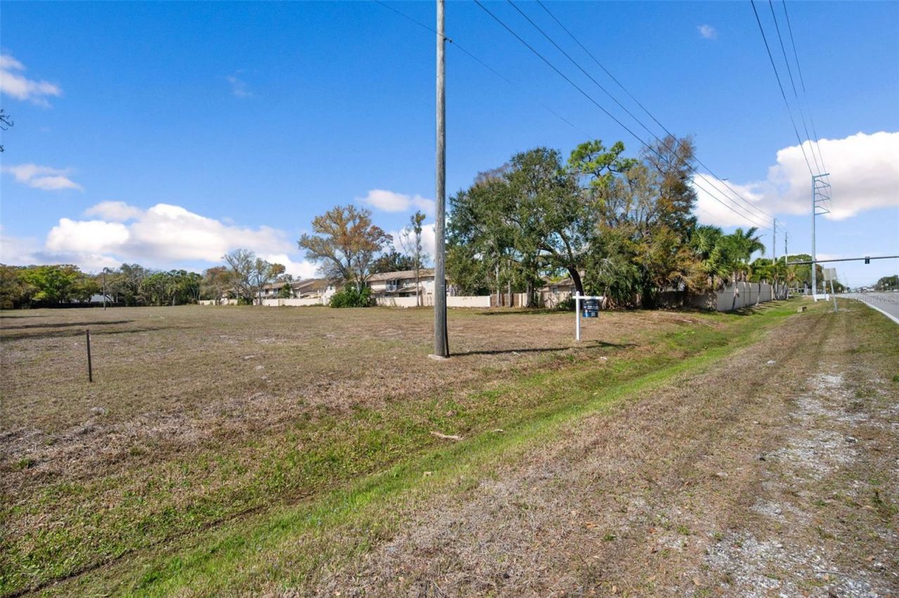 9530 Starkey Road, Seminole, FL 33777 Photo