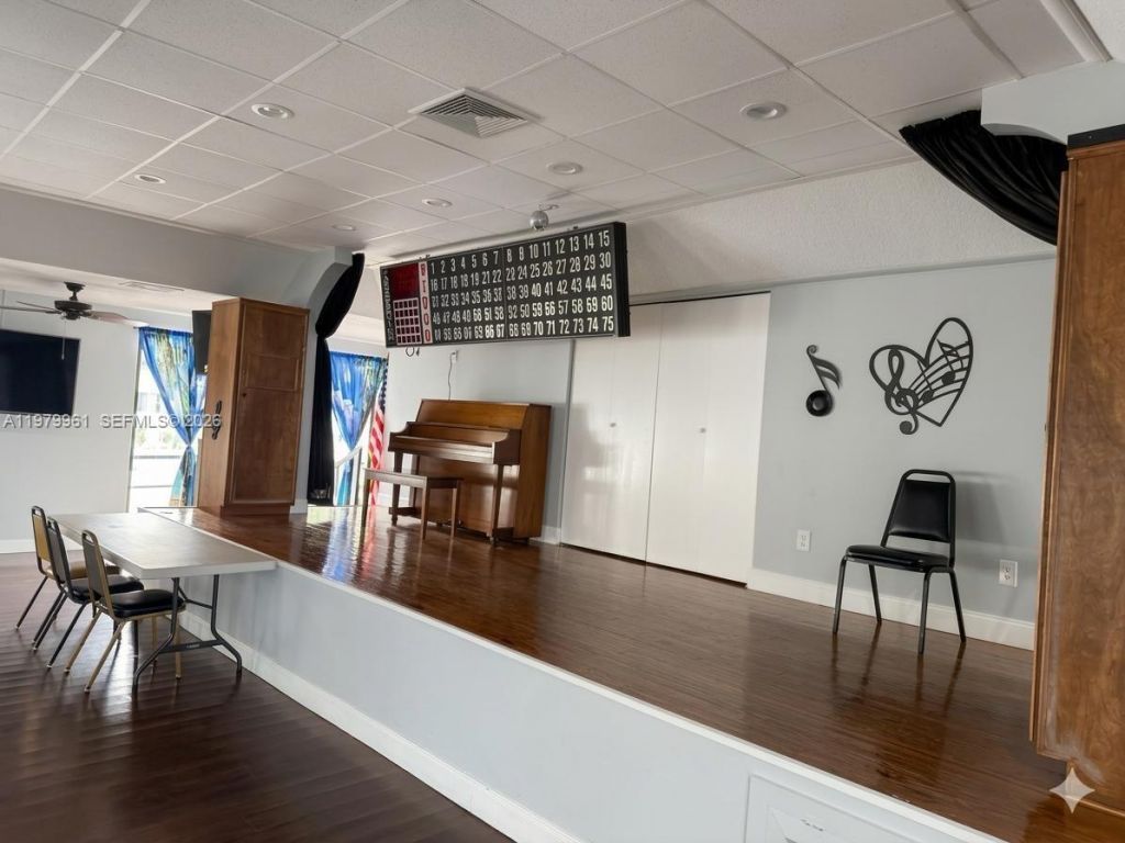 2841 Somerset Dr, Unit 307, Lauderdale Lakes, FL 33311 Photo