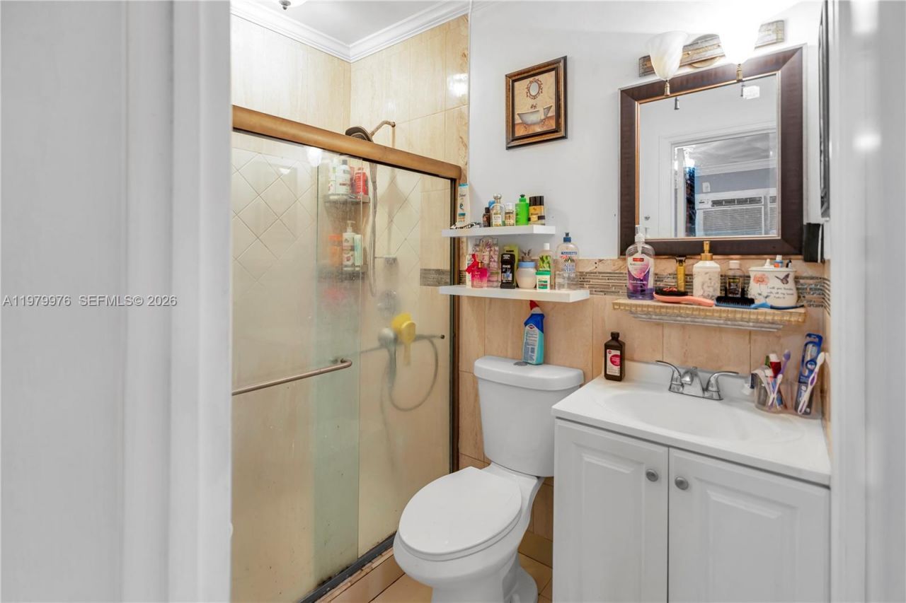 2900 SW 19th St , Miami, FL 33145 Photo