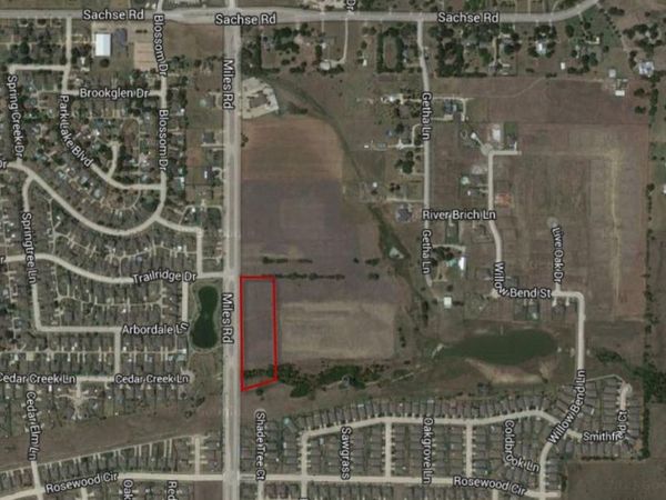 4500 Miles Road , Sachse, TX 75048