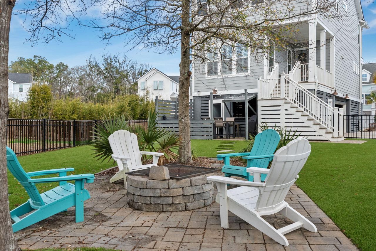 2410 Lieutenant Dozier Drive Photo 5