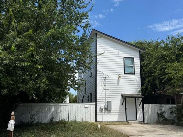 642 N San Gabriel, San Antonio, TX 78228
