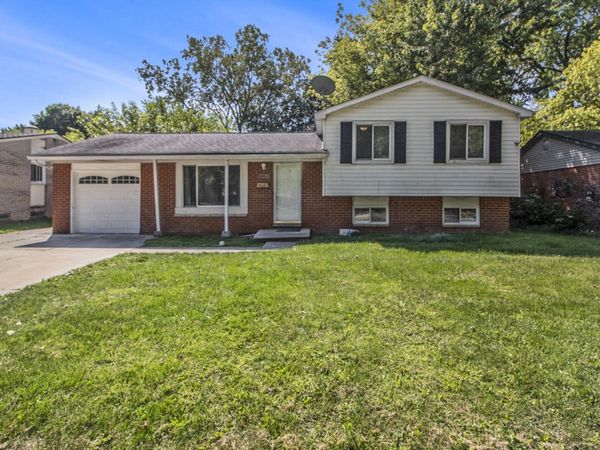 8650 Cedar Court, Ypsilanti, MI 48198
