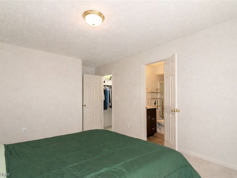 1151 Surrey Point Drive , Warren, OH 44484 Photo 10