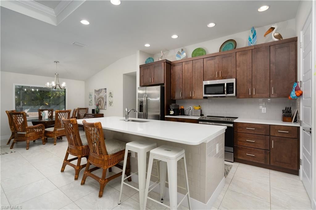 2533 SW 38th Ter, Cape Coral, FL 33914 Photo