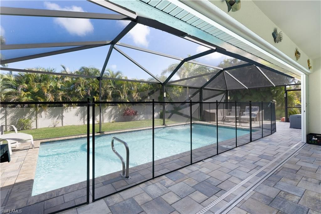 2533 SW 38th Ter, Cape Coral, FL 33914 Photo