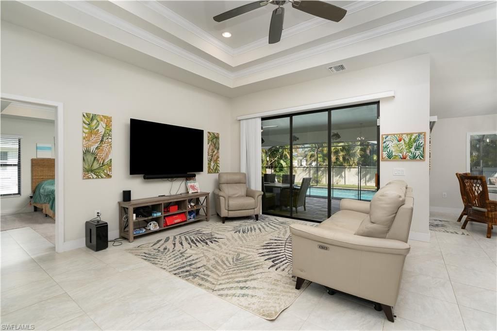 2533 SW 38th Ter, Cape Coral, FL 33914 Photo