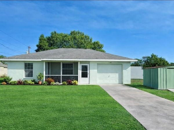 2253 8th CT , LEHIGH ACRES, FL 33936