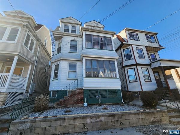 31 Union Place, NORTH ARLINGTON, NJ 07031