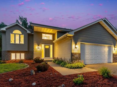 2225 Tart Lake Road, Hugo, MN 55038