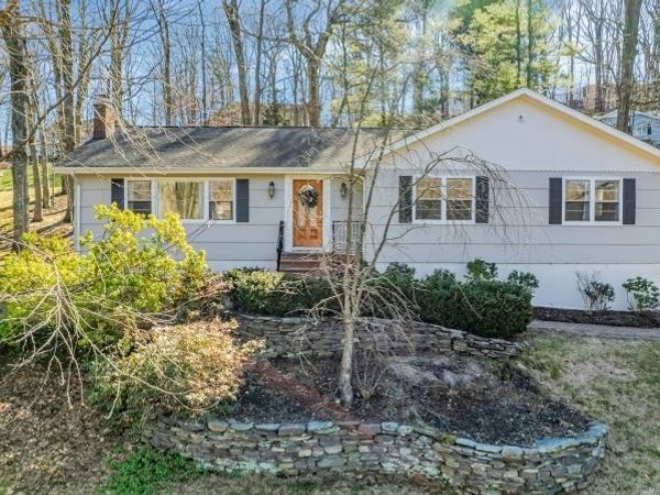 6 Mountainside Dr, Morris, NJ 07960