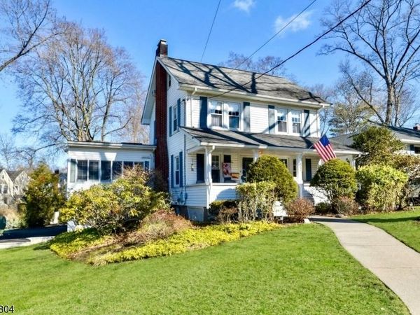 41 Iona Pl, Glen Rock, NJ 07452