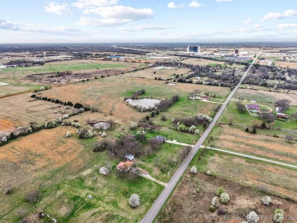 2305 Rodeo Road, Durant, OK 74701