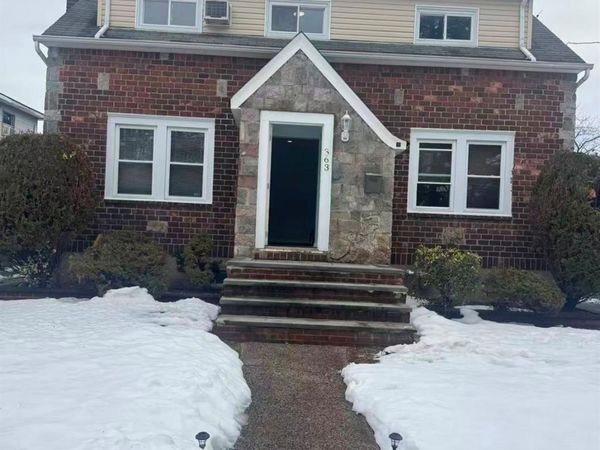 363 Clarendon Road , Uniondale, NY 11553