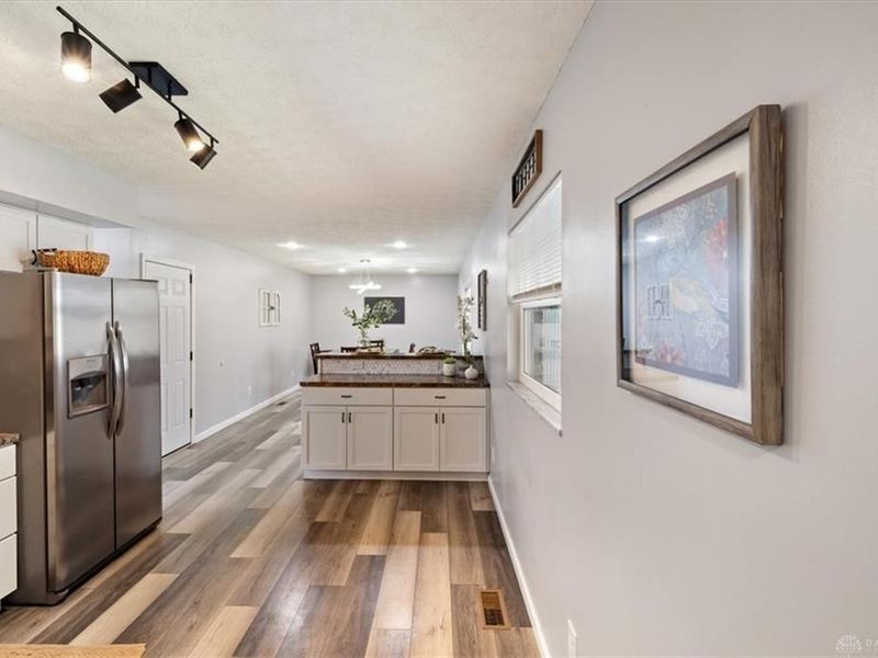 7100 Chatlake Drive, Dayton, OH 45424 Photo 13