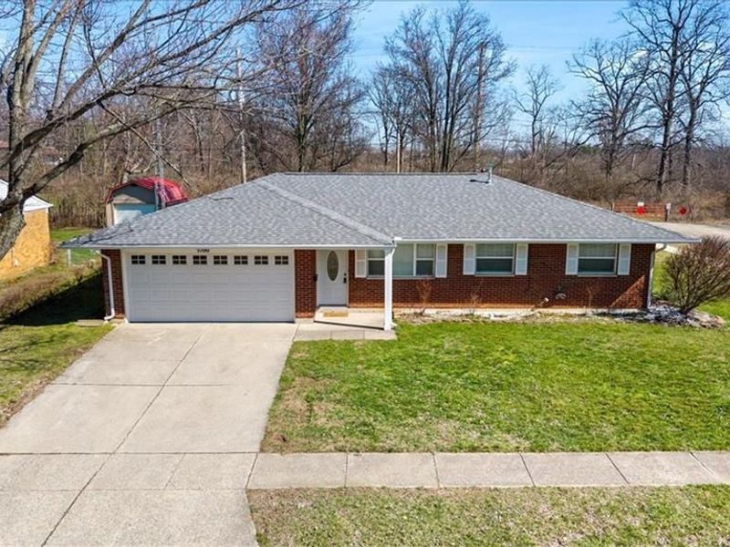 7100 Chatlake Drive, Dayton, OH 45424 Photo 5