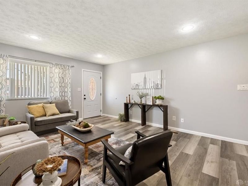 7100 Chatlake Drive, Dayton, OH 45424 Photo 8