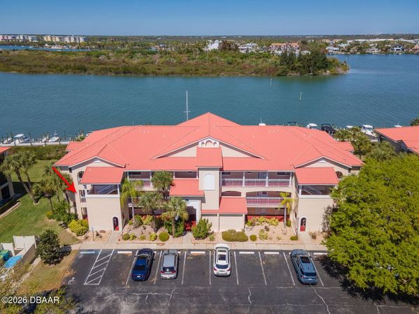 460 Bouchelle Drive, Unit 201, New Smyrna Beach, FL 32169