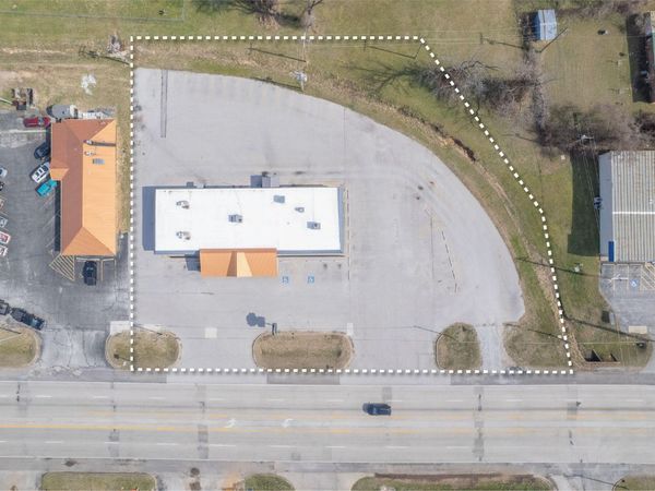 925 & 929 S Neosho Boulevard, Neosho, MO 64850