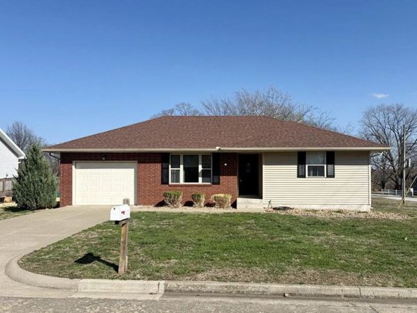 1409 S Schrock Street, El Dorado Springs, MO 64744