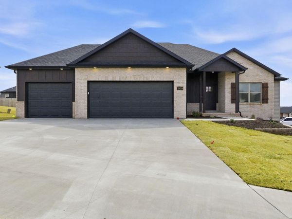 2624 W Webb Road, Ozark, MO 65721