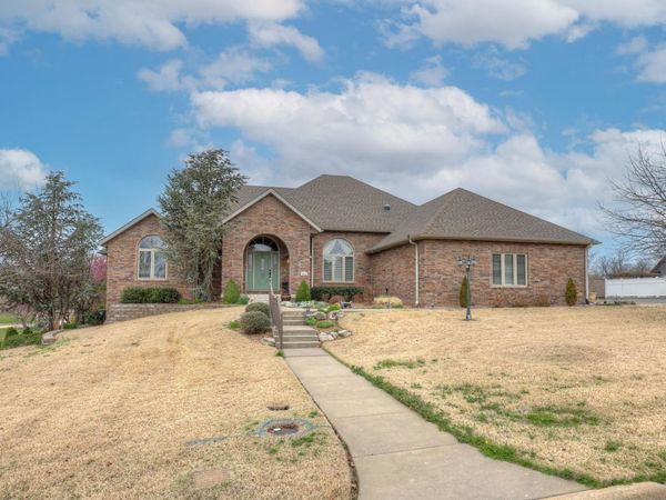 3018 Jessica Drive, Joplin, MO 64804