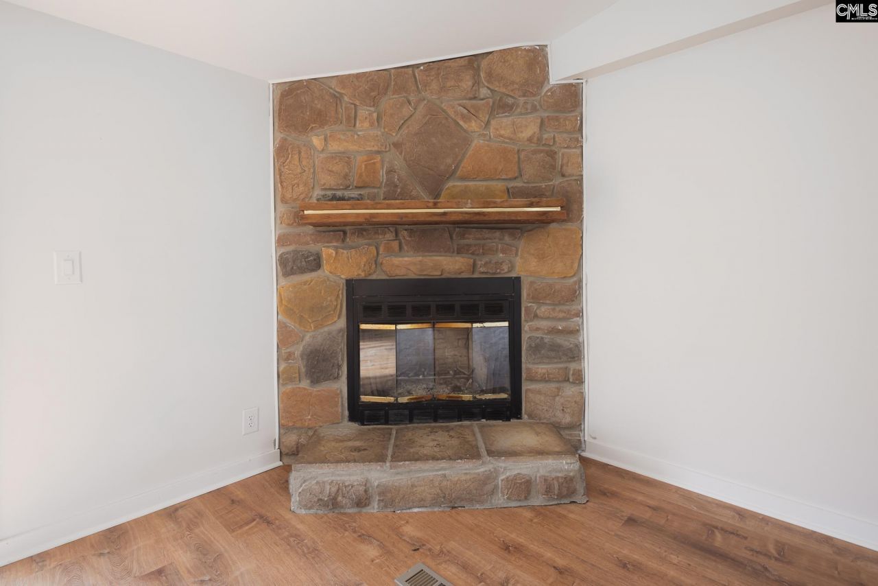 149 Testo Drive Photo 6