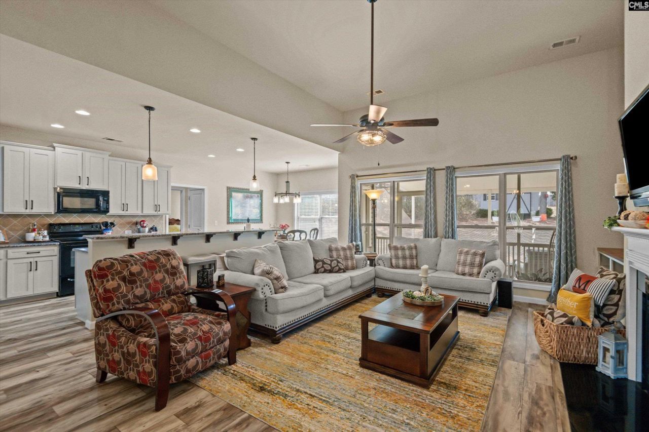 69 Saughtree Lane Photo 11