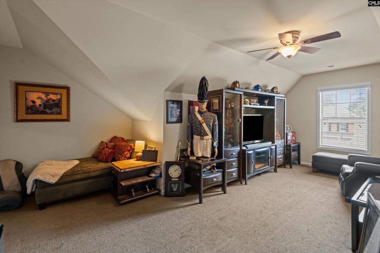 69 Saughtree Lane Photo 32