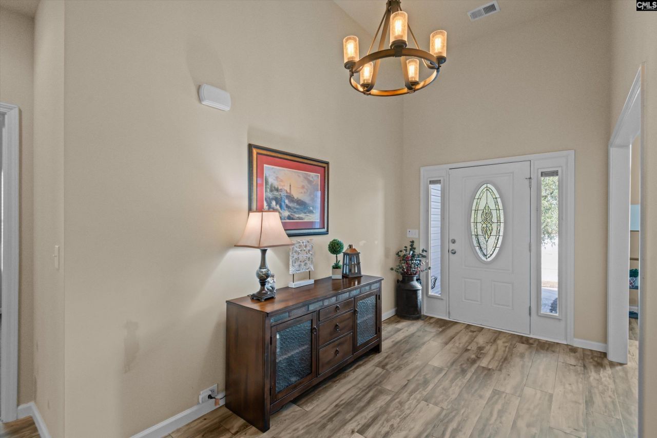 69 Saughtree Lane Photo 5