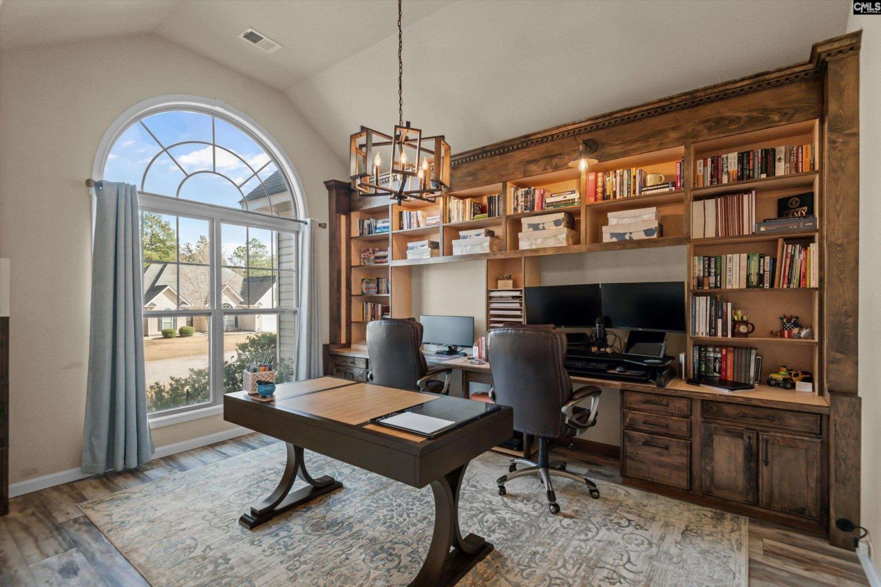 69 Saughtree Lane Photo 6