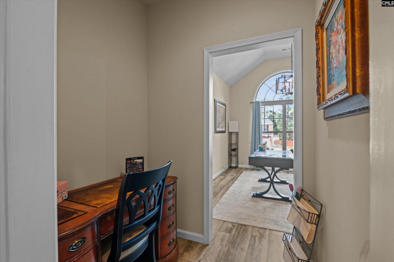 69 Saughtree Lane Photo 9