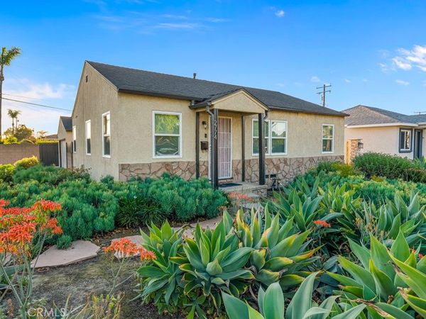 2774 Hayes Avenue, Long Beach, CA 90810