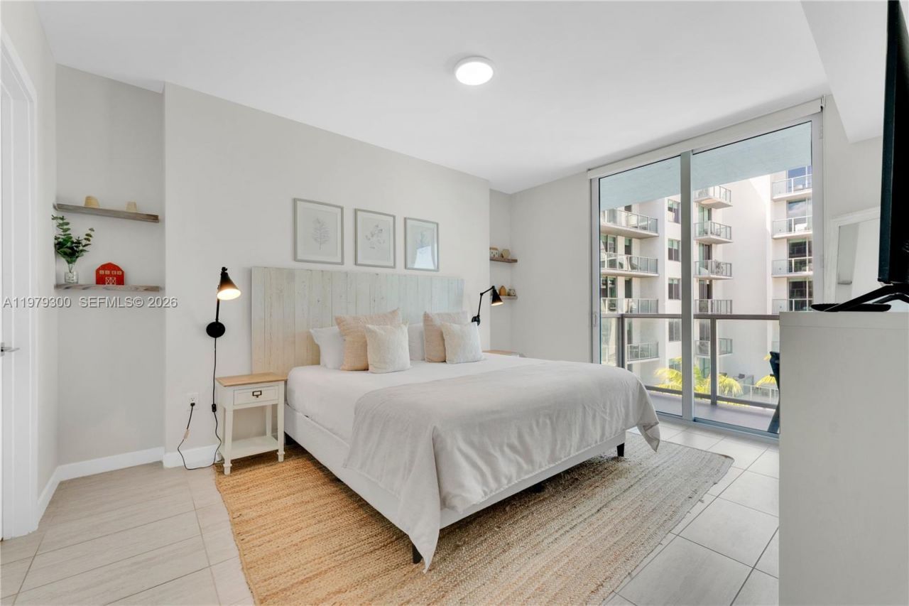 3900 Biscayne Blvd , Unit S-916, Miami, FL 33137 Photo