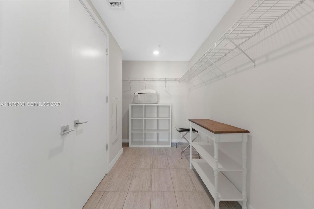 3900 Biscayne Blvd , Unit S-916, Miami, FL 33137 Photo