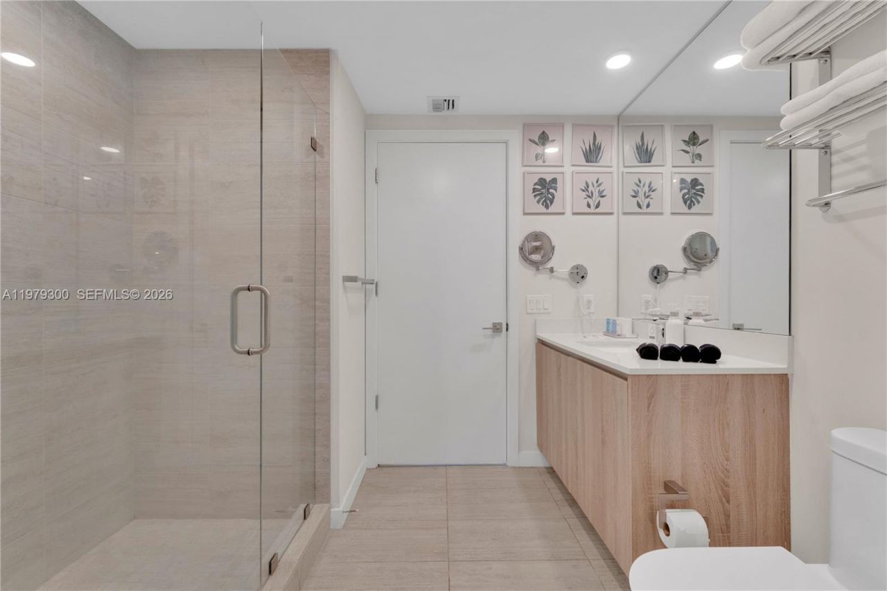 3900 Biscayne Blvd , Unit S-916, Miami, FL 33137 Photo