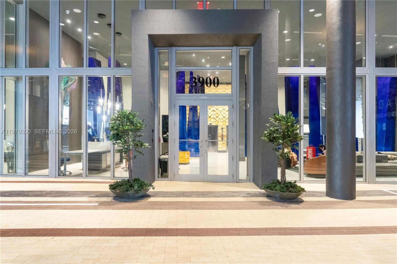 3900 Biscayne Blvd , Unit S-916, Miami, FL 33137 Photo