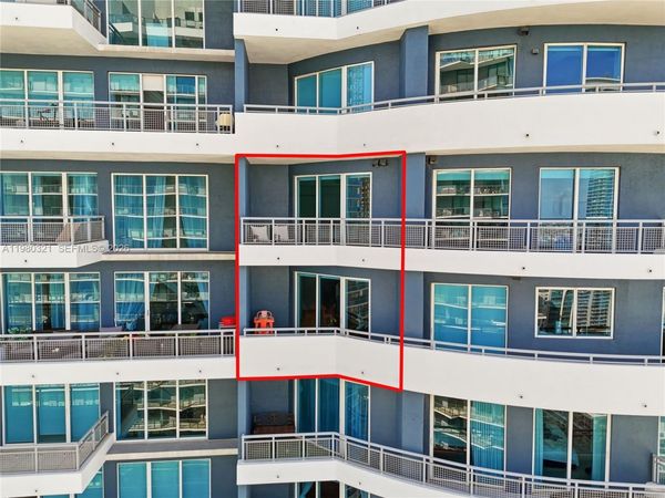 60 SW 13th St , Unit 4414, Miami, FL 33130