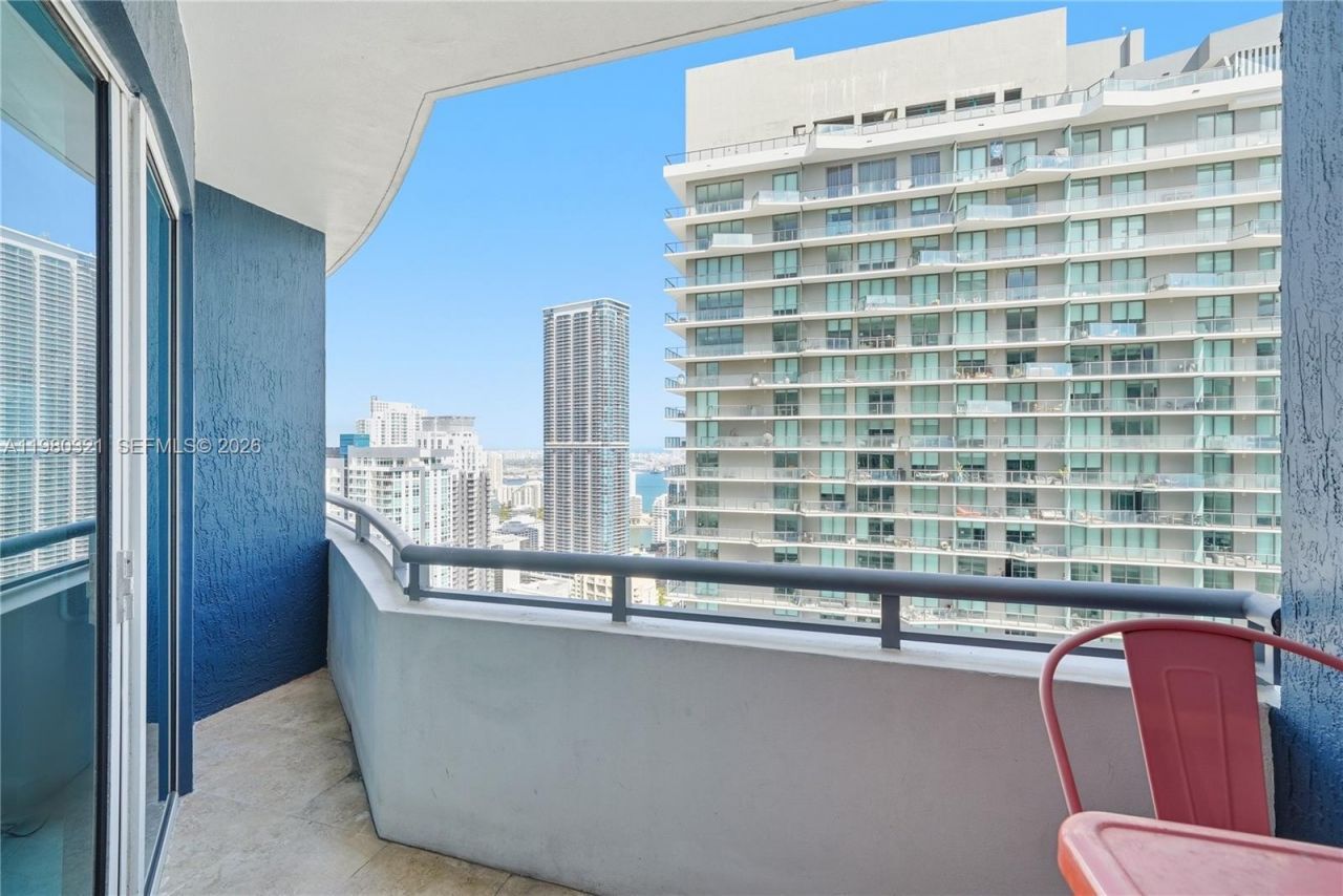 60 SW 13th St , Unit 4414, Miami, FL 33130 Photo