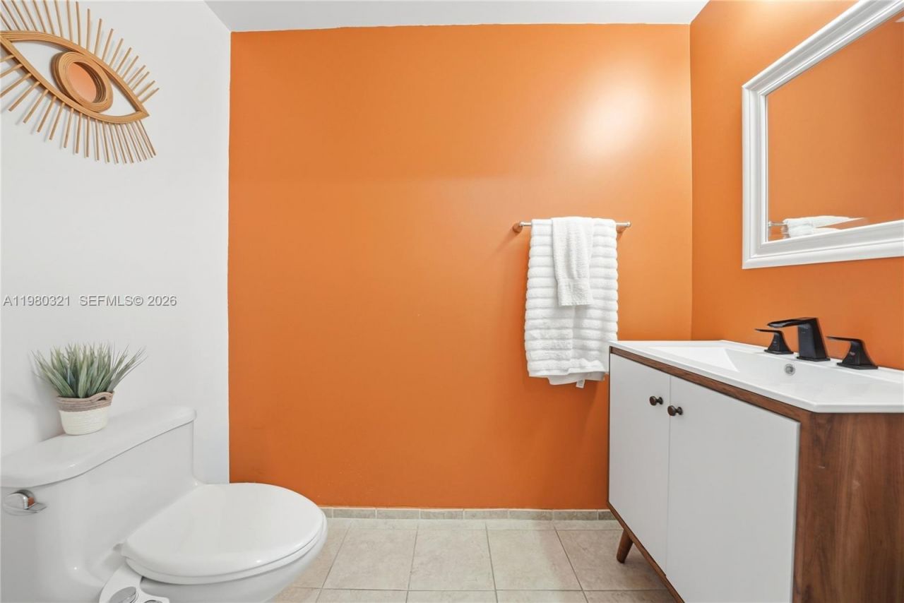 60 SW 13th St, Unit 4414, Miami, FL 33130 Photo