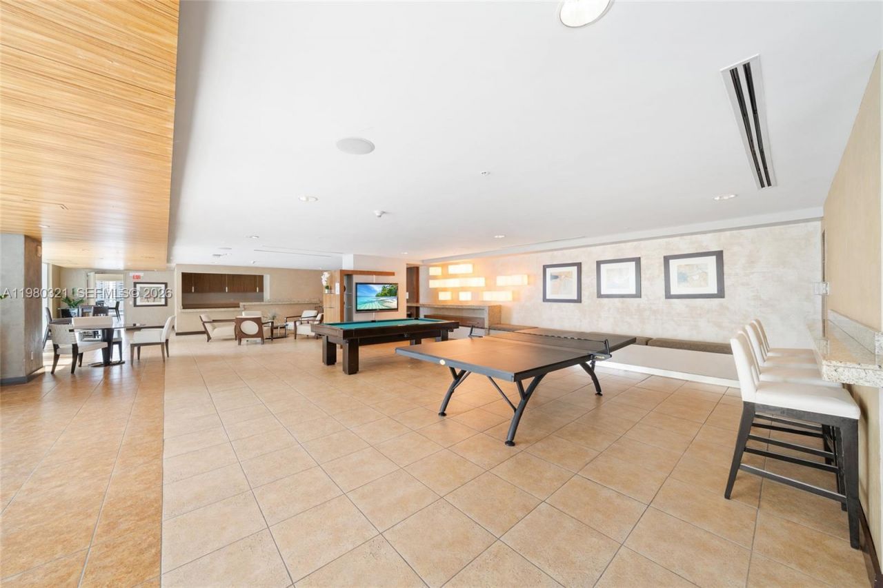 60 SW 13th St, Unit 4414, Miami, FL 33130 Photo