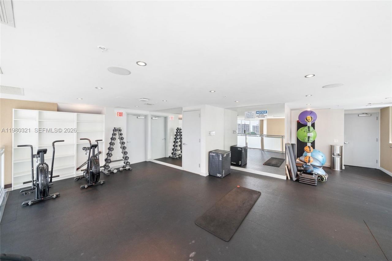 60 SW 13th St , Unit 4414, Miami, FL 33130 Photo