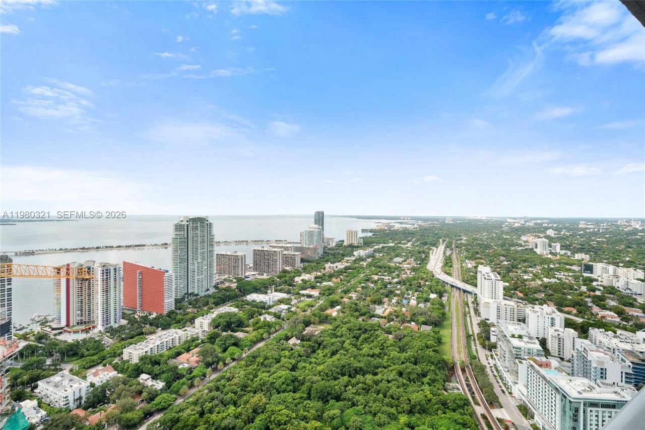 60 SW 13th St, Unit 4414, Miami, FL 33130 Photo