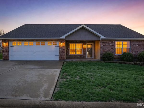 70 Pecan Tree Lane, Farmington, MO 63640