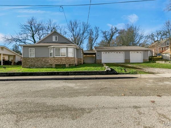 410 S 4th Street , Festus, MO 63028